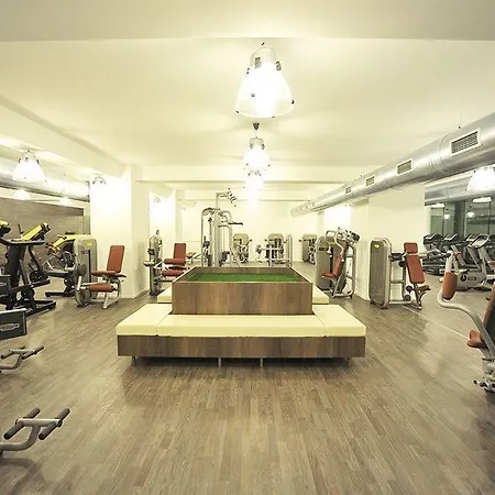 The - Serviced Hotel apartamentowy