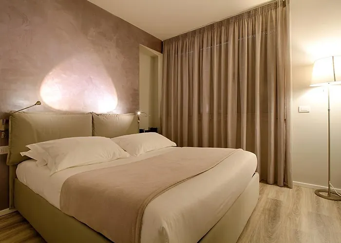 The - Serviced 4*