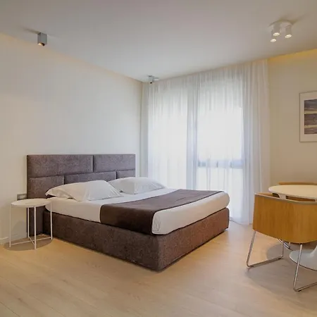 The - Serviced 4* Tiran